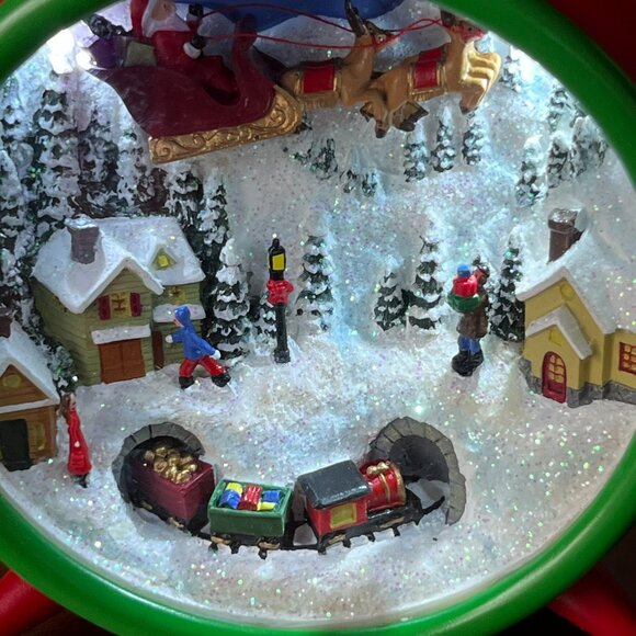 Roman Amusements 6" LED Musical Alarm Clock Figure 2012 Christmas Decor #34531 - Picture 14 of 17